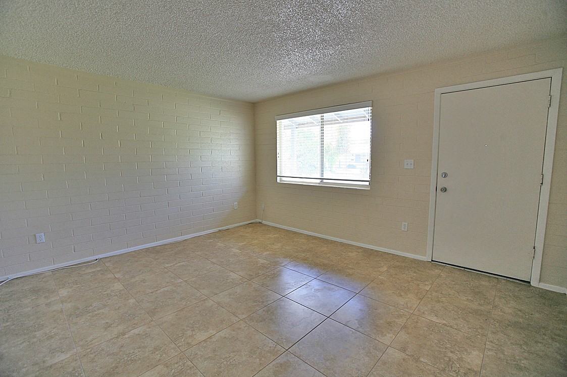 726 E Taylor St - Photo 3 of 18