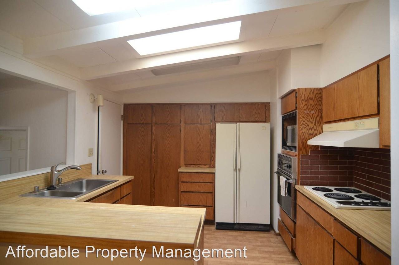 43249 Gallegos Ave - Photo 2 of 7