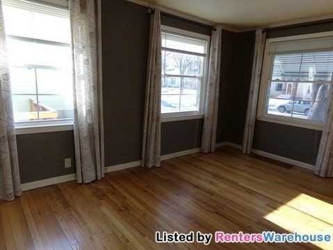 3519 Fillmore St Ne - Photo 2 of 9