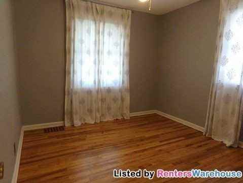 3519 Fillmore St Ne - Photo 3 of 9