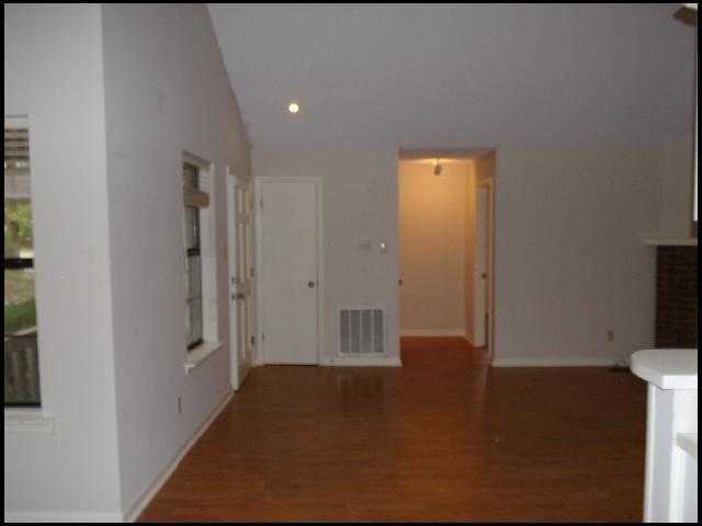 16 Woodlore Cir - Photo 3 of 9
