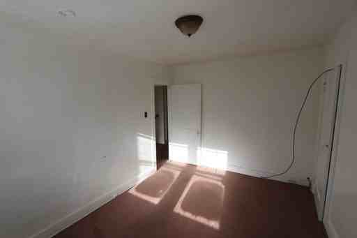 1626 Falck Ave - Photo 3 of 16