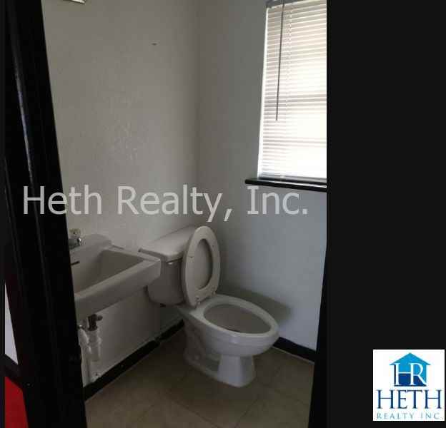 6214 Arlington Rd #6218 - Photo 3 of 11