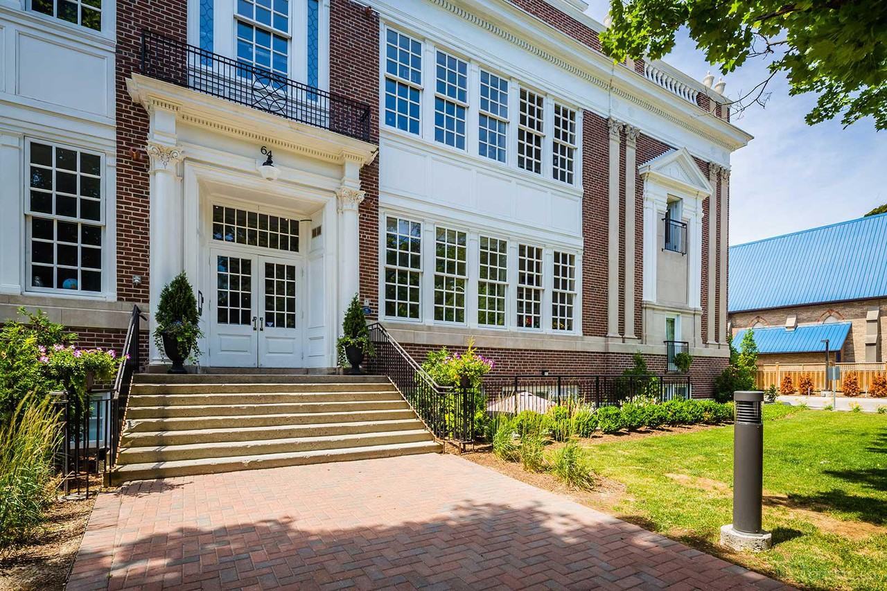 64 Wells Street #202 - Photo 2 of 10