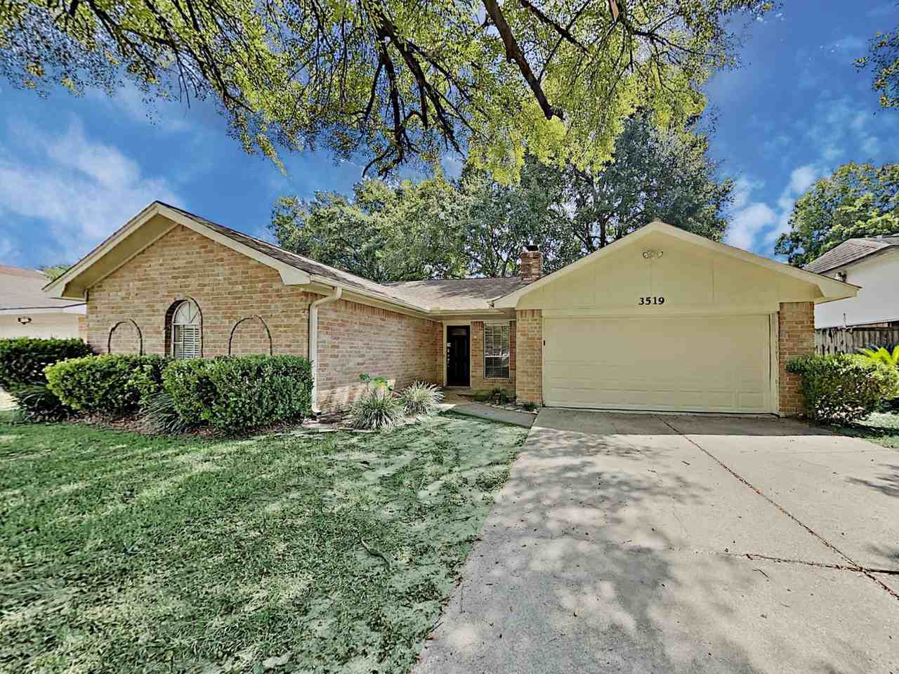 3519 Sardis Ln, Houston, TX 77088 3 Bedroom House for Rent for 1,400