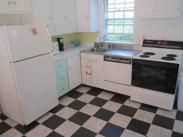 3 Toomey Ln - Photo 2 of 17