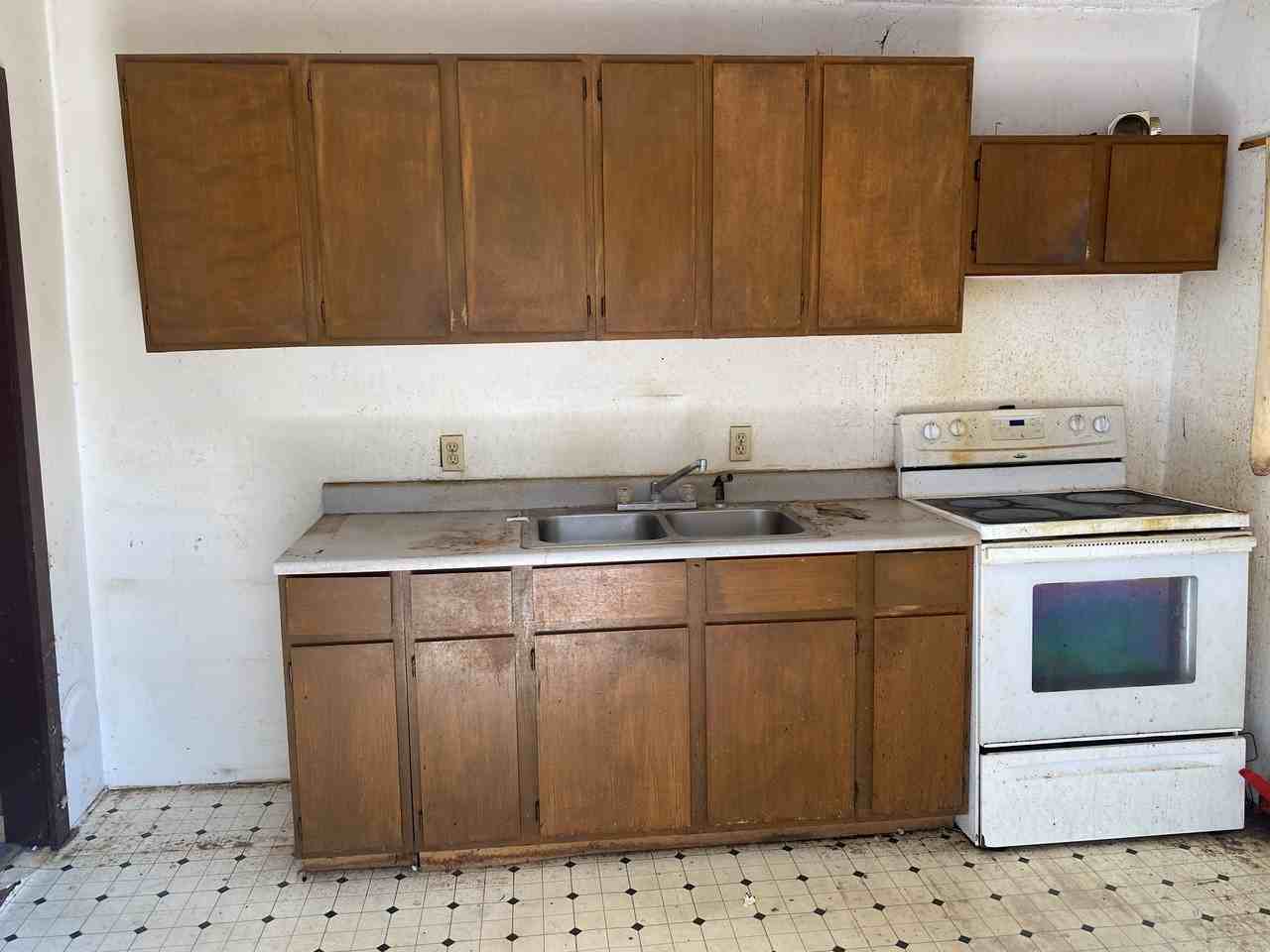 1621 Menor Street - Photo 3 of 6