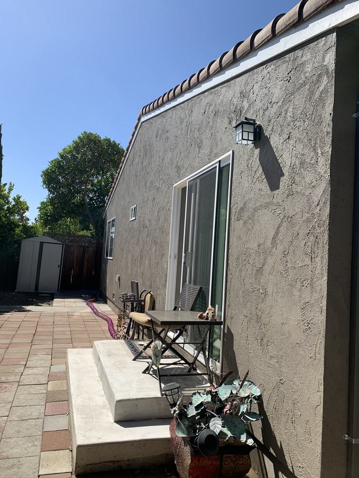 5882 Southview Drive - Photo 2 of 16