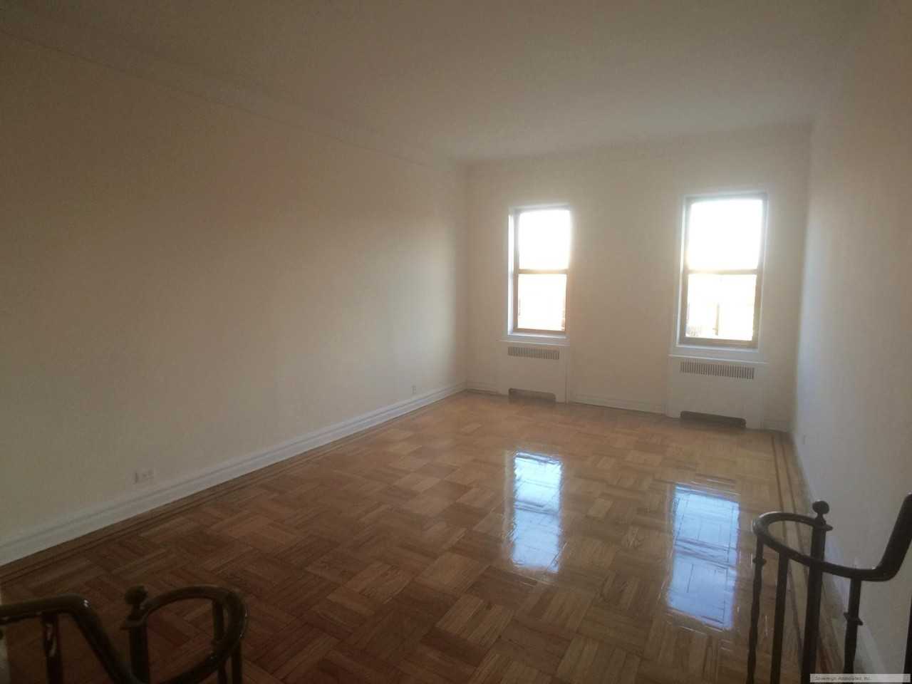 60 Seaman Avenue #4G