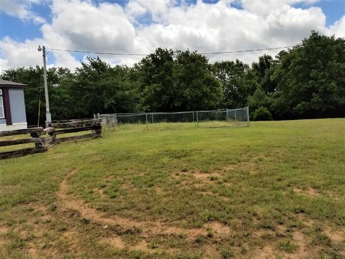 5301 180th St - Photo 2 of 12