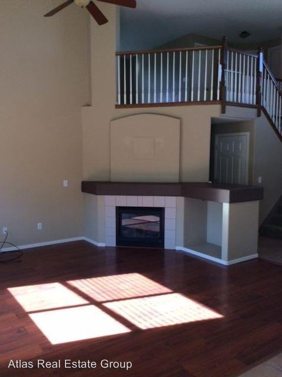 615 Prichett Ct - Photo 2 of 9