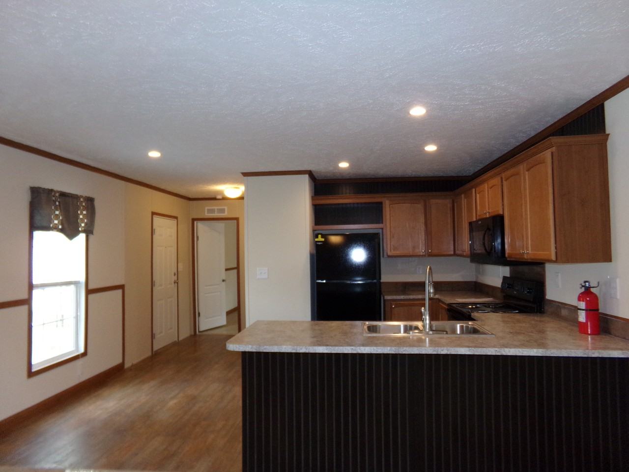 95 Beaver Ave - Photo 2 of 19