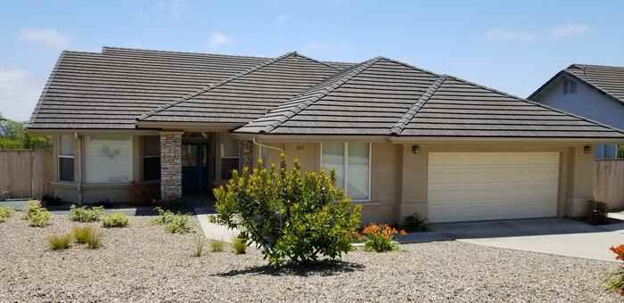 507 Rosemary Ln - Photo 3 of 28