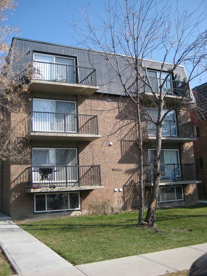 1908 11 Avenue Southwest #203 - Photo 2 of 10