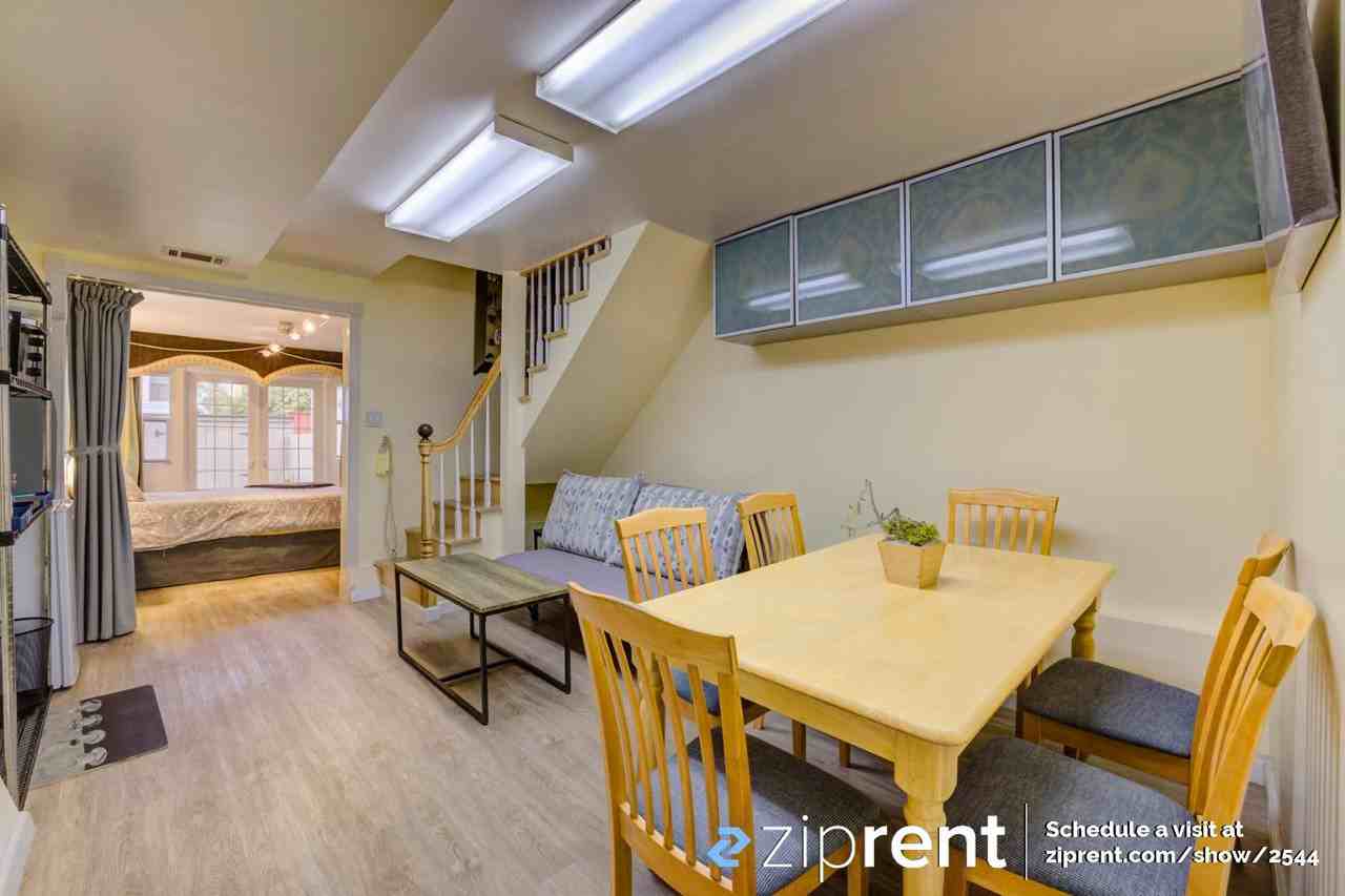 223 Ottawa Ave - Photo 2 of 13