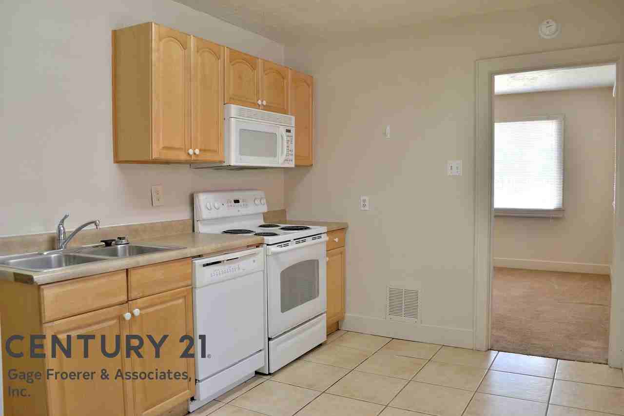 212 Patterson St - Photo 2 of 11