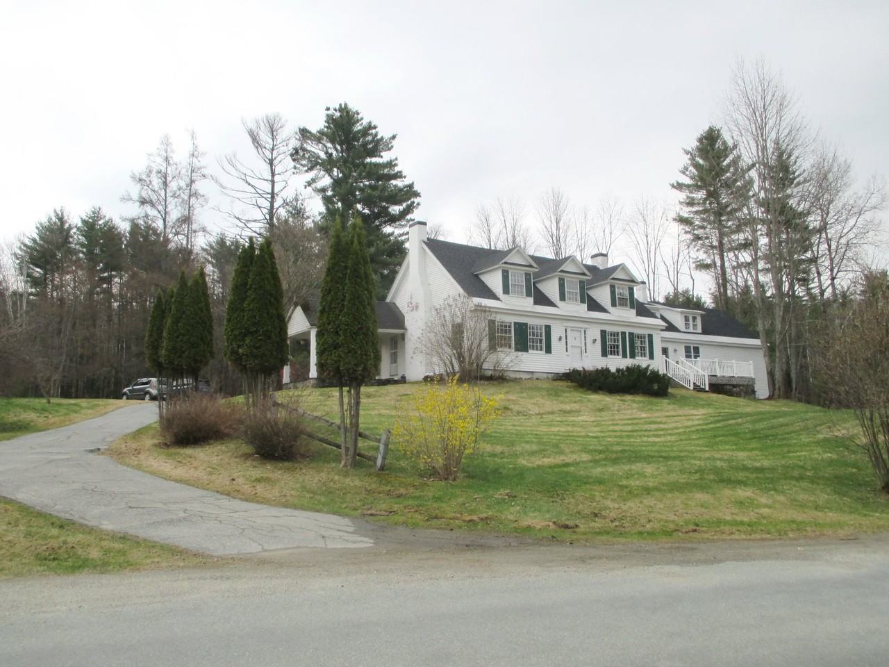 679 Slate Ledge Rd - Photo 2 of 40