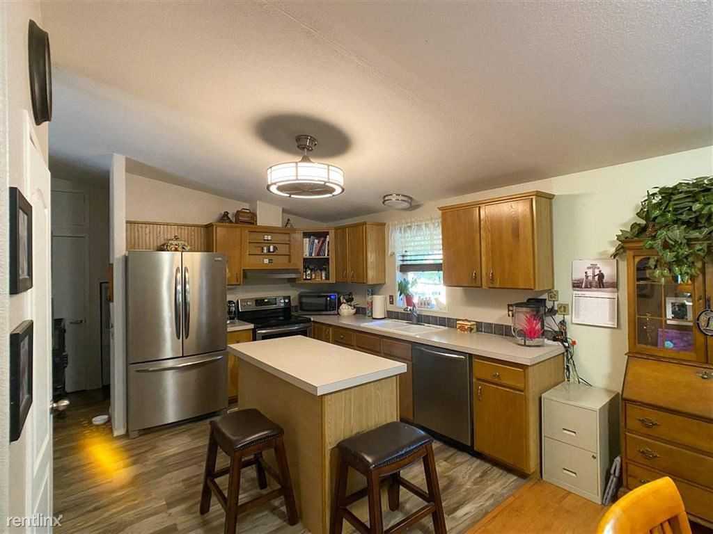 16511 Warrior Way - Photo 3 of 14