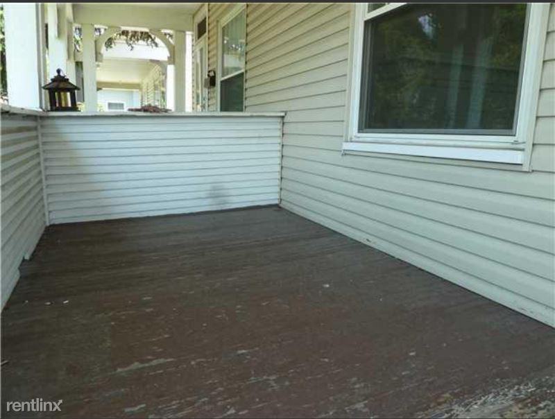 2658 Deming Ave - Photo 2 of 13