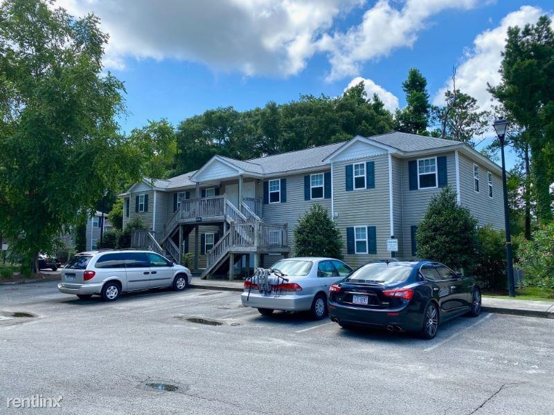 5136 Greenville Loop Rd, Wilmington, NC 28409 3 Bedroom Apartment for