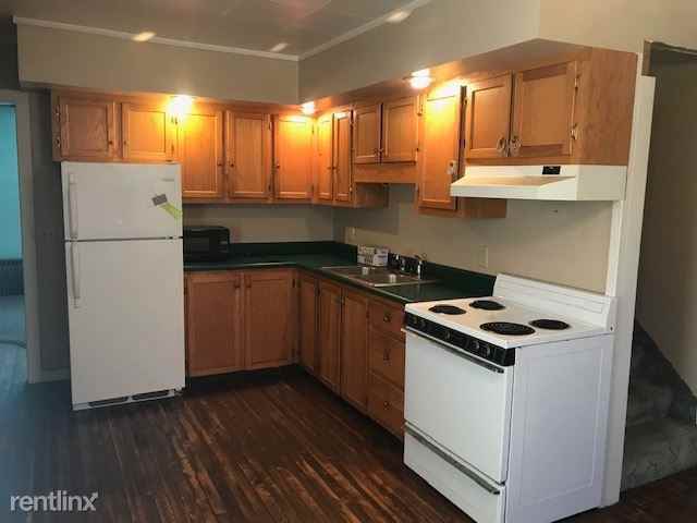 911 Moorheadville Rd - Photo 3 of 8