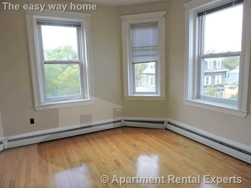 274 Brookline St #3L - Photo 4 of 11