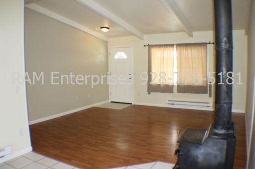3120 E Princess Ln - Photo 2 of 9