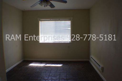 3120 E Princess Ln - Photo 3 of 9