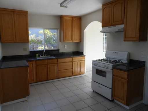 4934 Fray Ave - Photo 2 of 12