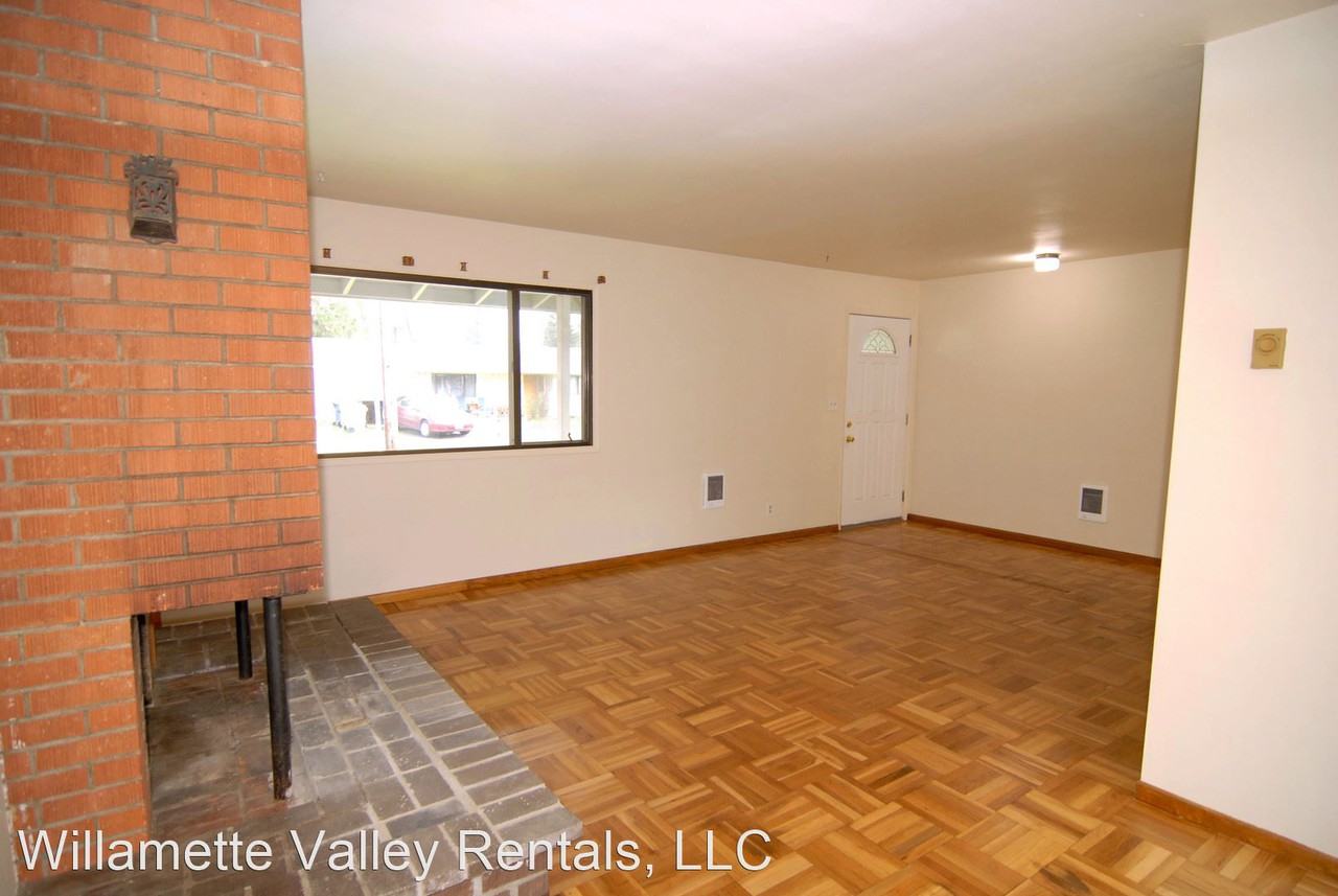 184/182 Azalea Dr 182/184 - Photo 2 of 26