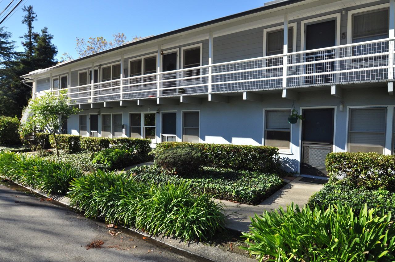 25 Willow Ave - Photo 2 of 11