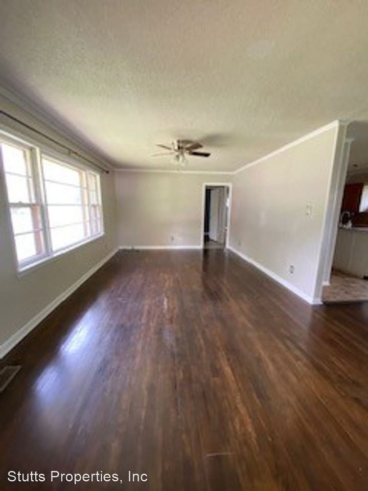 1306 Cypress Mill Rd - Photo 2 of 15