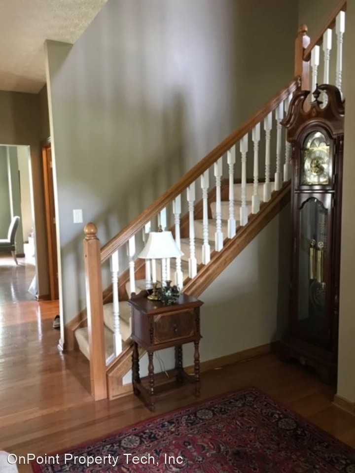 1482 Sotherby Xing - Photo 2 of 35