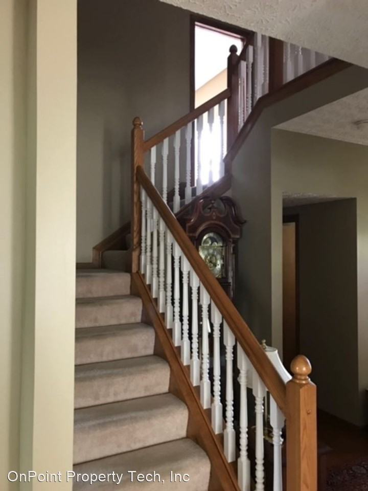 1482 Sotherby Xing - Photo 3 of 35