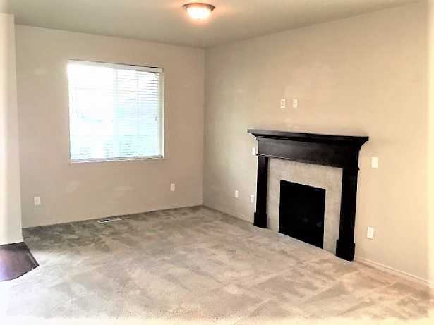 807 Ne 115th Cir - Photo 2 of 15