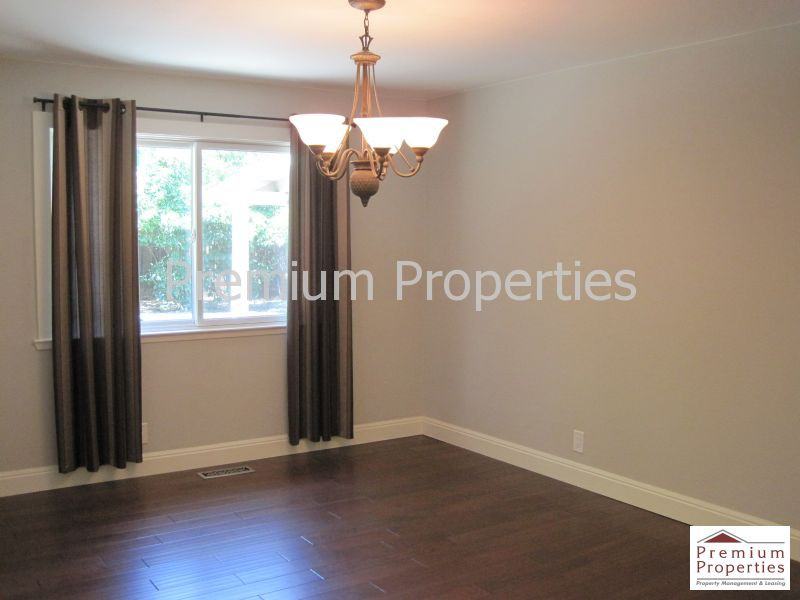 108 Golden Hill Pl - Photo 3 of 18