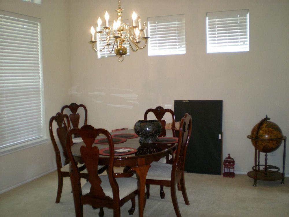 1317 Hazelwood Dr - Photo 2 of 10