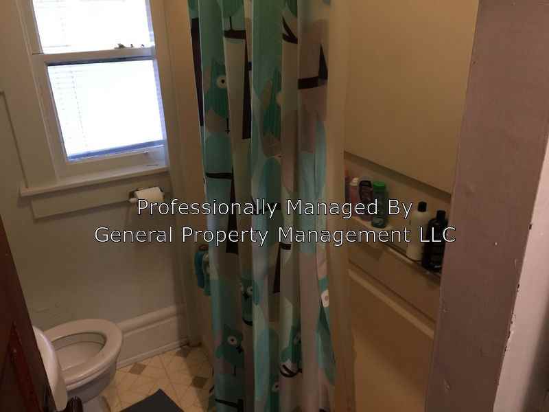 446 Lake St - Photo 2 of 23