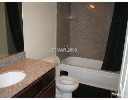 4954 River Glen Dr - Photo 3 of 6