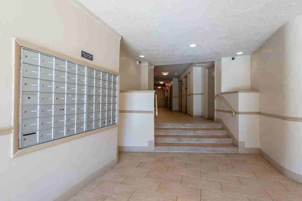 Sarbin Towers - Photo 3 of 12