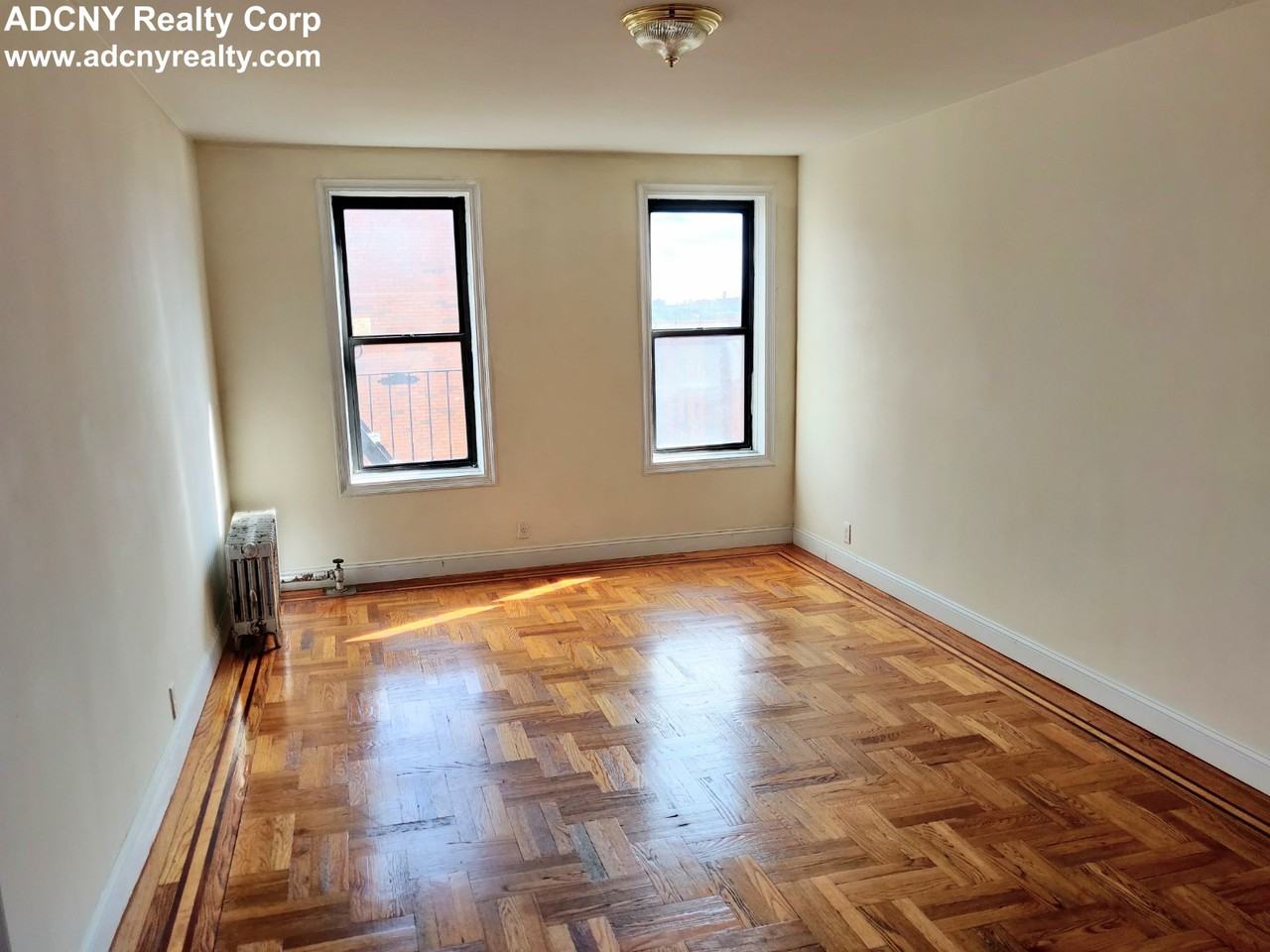 2021 Holland Ave - Photo 3 of 7