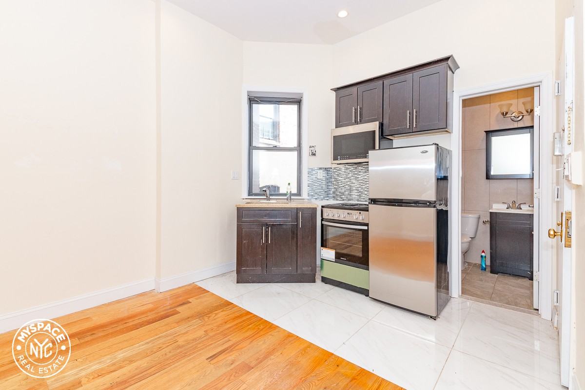 637 Saint Marks Ave #4C