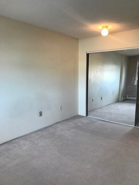 Apartment in NE - Photo 3 of 6