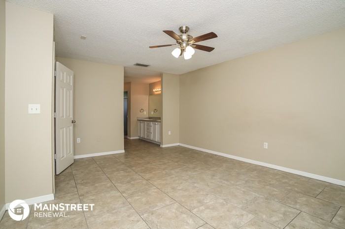 725 Maderia Ct - Photo 3 of 16