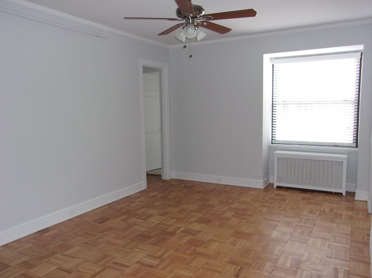 1100 N Dearborn - Photo 4 of 24