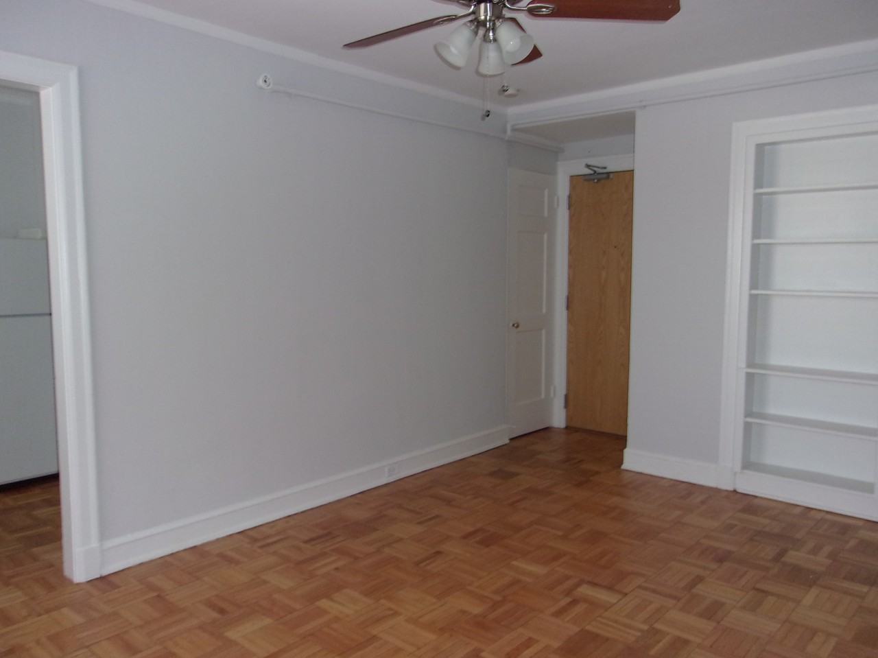 1100 N Dearborn - Photo 6 of 24