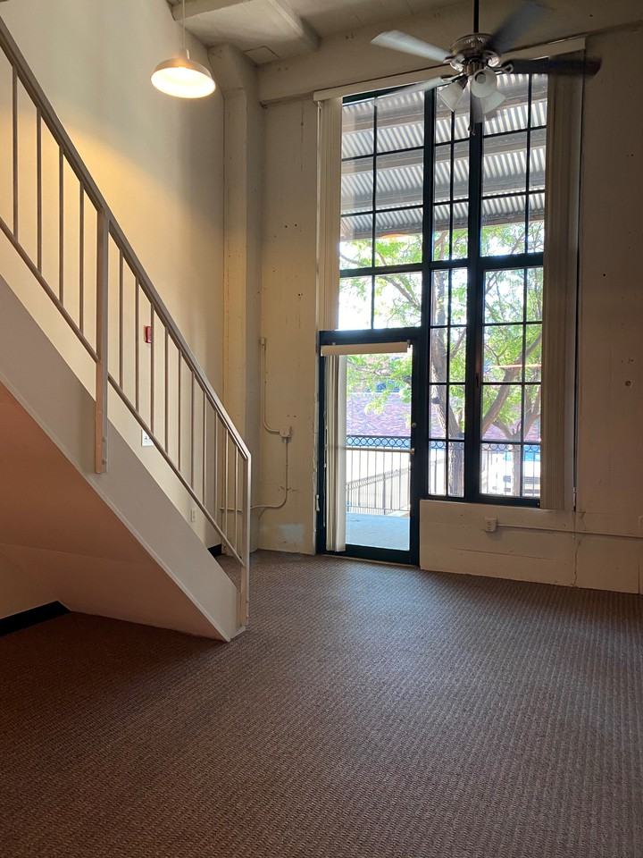 Innes Station Apartments 701 East 1st Street North 105, Wichita, KS