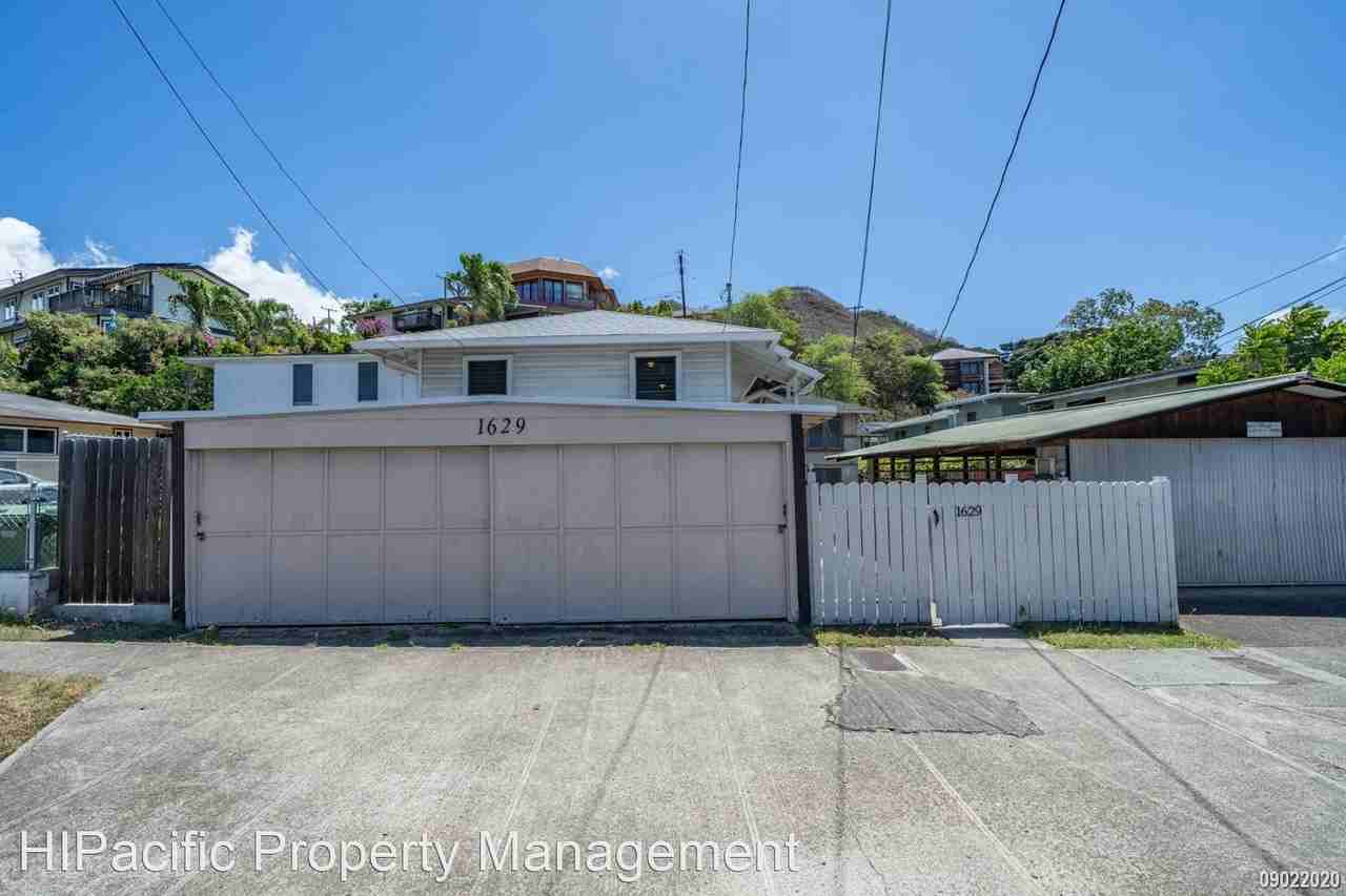1629 Lusitana St - Photo 2 of 23