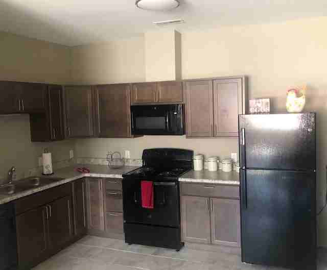 Oak Park 55+ Senior Living - Photo 3 of 16