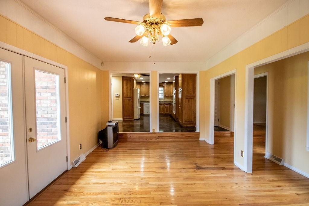 505 Dalewood Dr - Photo 2 of 40